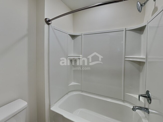 Building Photo - 3109 Creek Village Ln