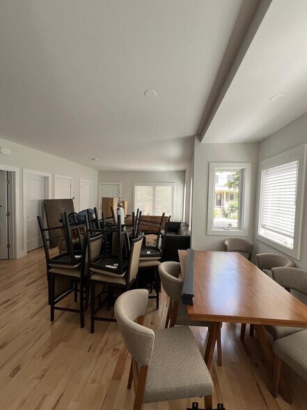 Building Photo - 19 Gorham St