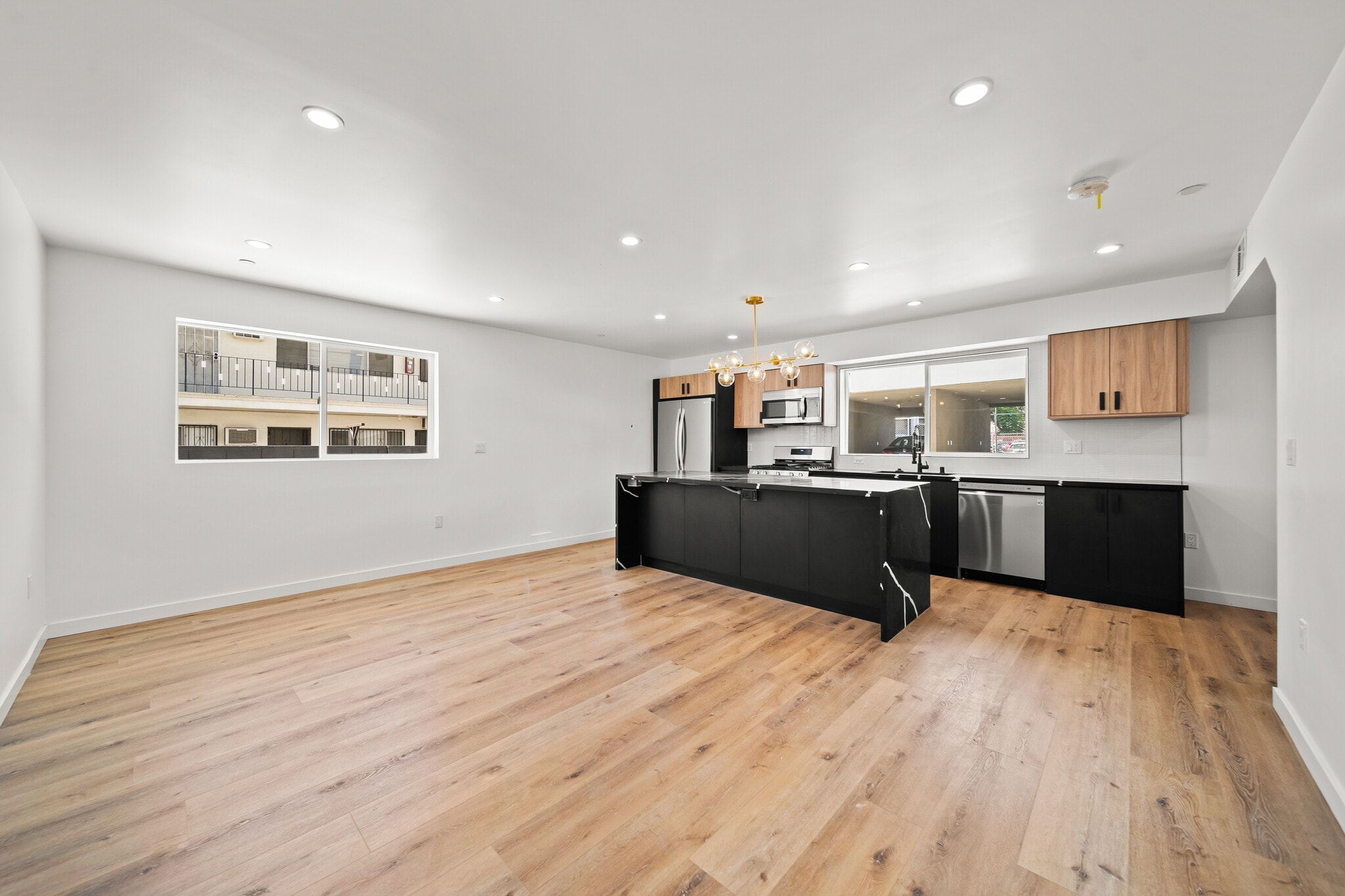 Building Photo - 6053 Craner Ave