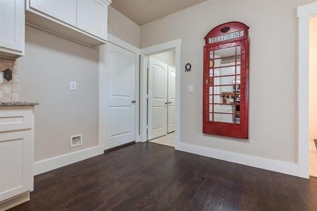 Building Photo - 203 Belleville Dr