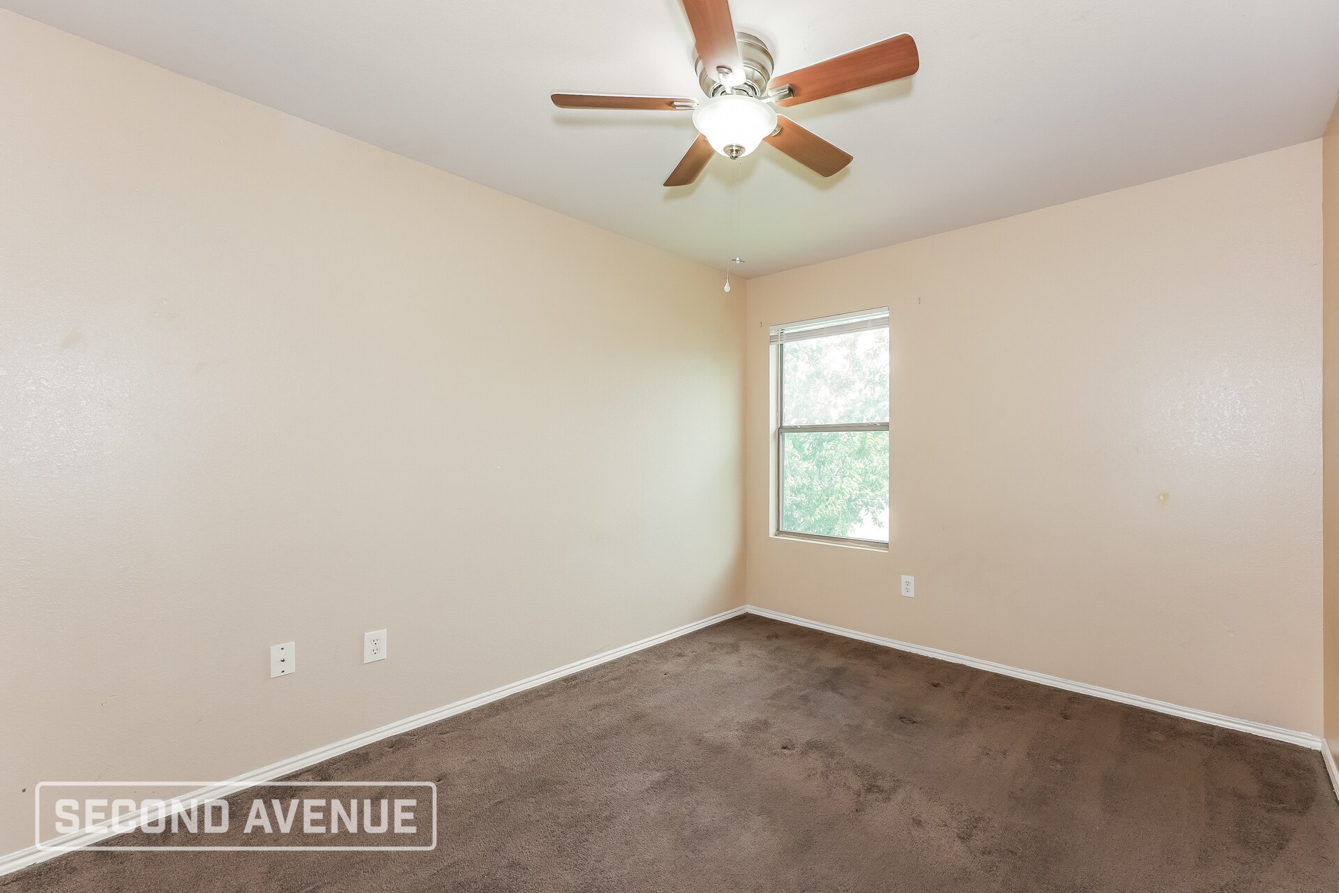 Building Photo - 6152 River Pointe Dr