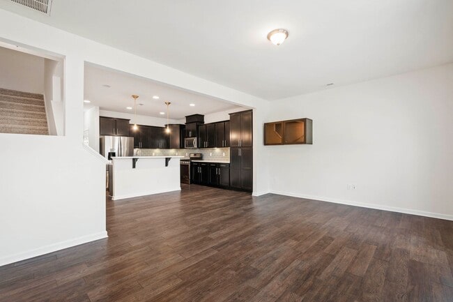 Building Photo - Charming 3BR Townhome in Brightleaf at the...