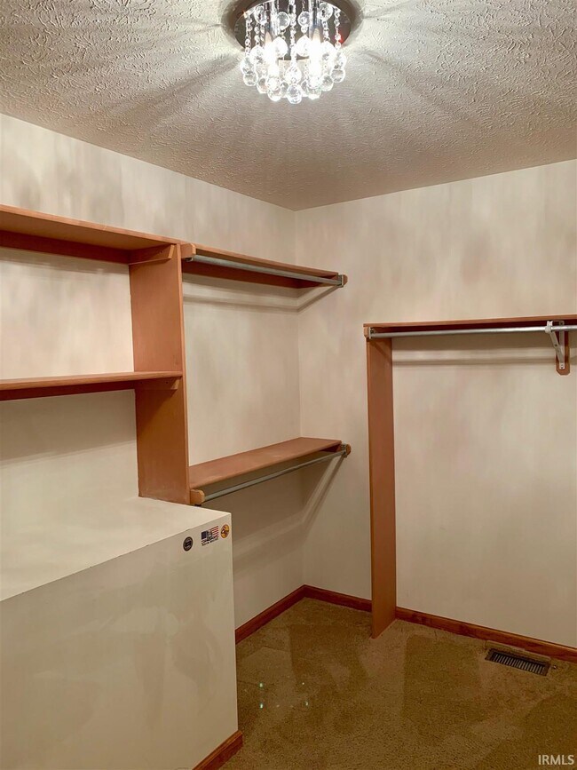 Building Photo - 1209 W Aspen Ct
