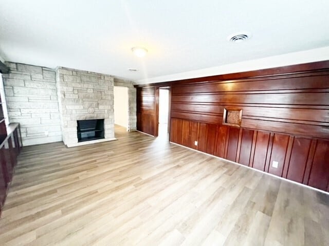 Building Photo - 743 N Luett Ave