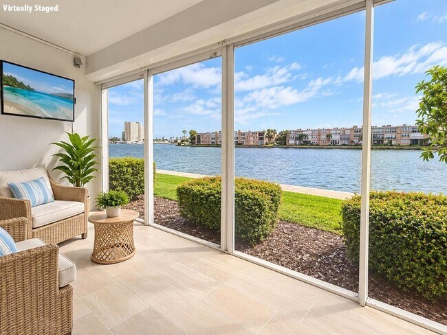 Building Photo - 7625 Sun Island Dr S