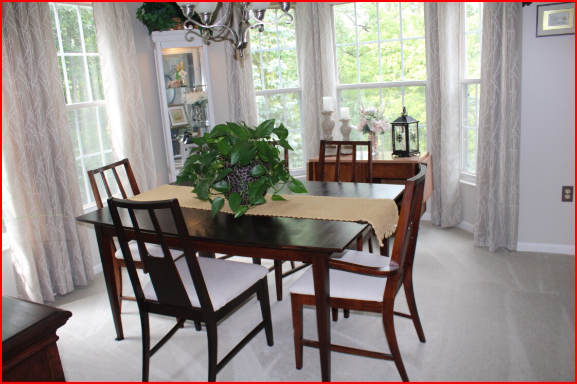 Dining Room - 411 Lundy Ct