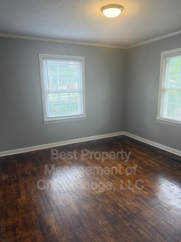 Building Photo - 1602 Maxwell Rd