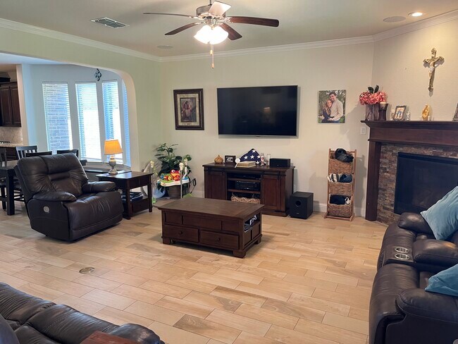 Main living room - 136 Peace Pl
