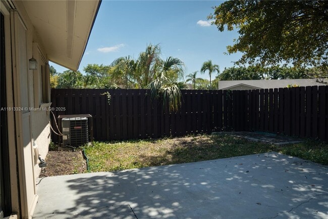 Building Photo - 11242 SW 116th Ln
