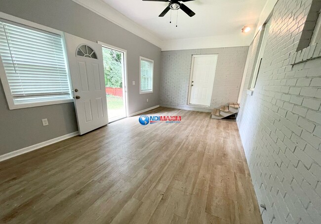 Building Photo - Newly RENOVATED ranch in Decatur