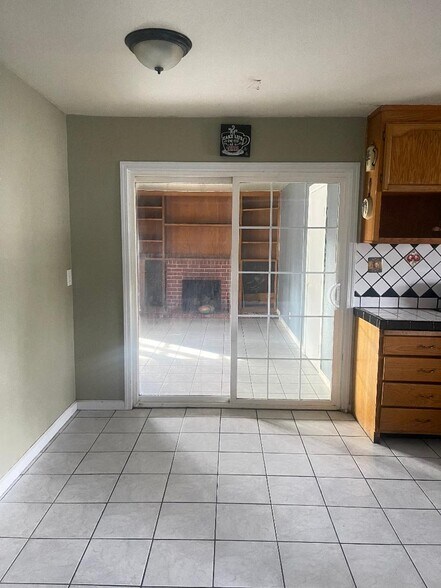 Building Photo - 669 Adagio Way