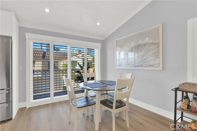 Building Photo - 211 Chandon