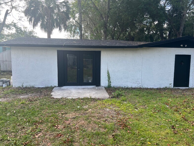 Building Photo - 6870 Rhode Island Dr W