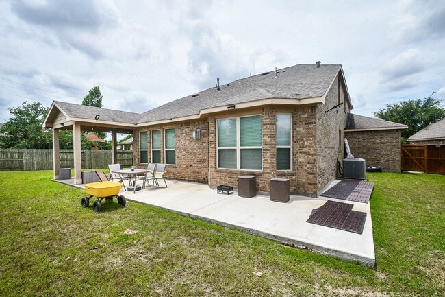 Building Photo - 4803 Terrance Fall