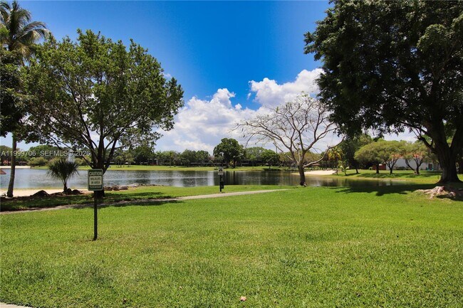 Building Photo - 10681 SW 156th Pl