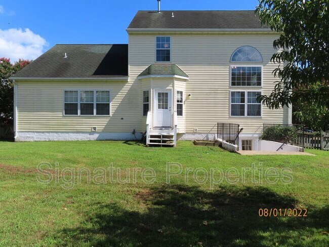 Building Photo - 4 Marquis Ct