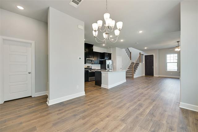 Building Photo - 14421 Walsh Ave