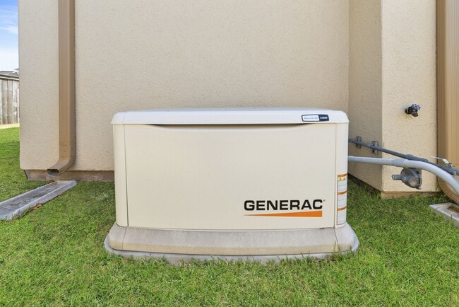 Building Photo - 26214 Kingsgate Ln