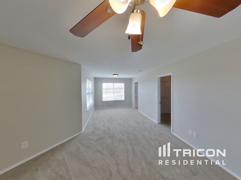 Building Photo - 361 Allenwood Dr