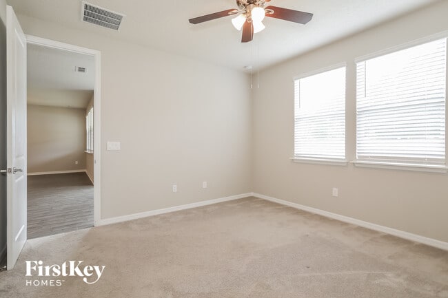 Building Photo - 126 Myrtle Oak Ct