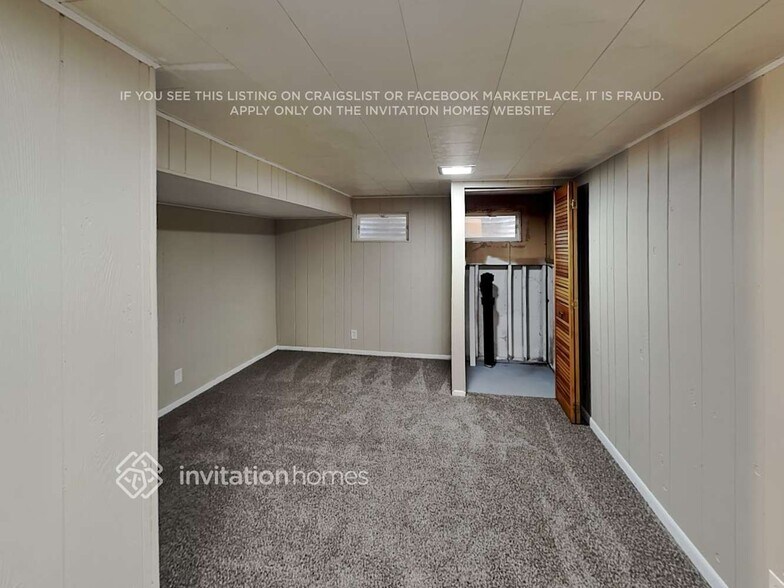 Building Photo - 8613 S Kean Ave