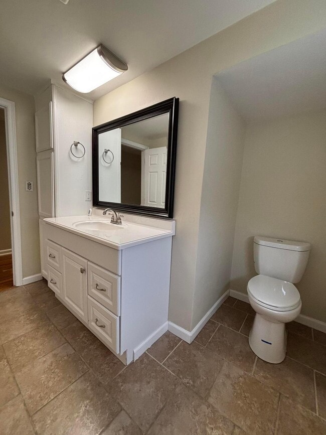 Building Photo - 514 Enfield Rd