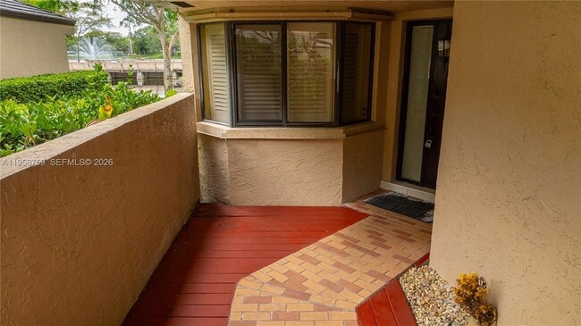 Building Photo - 9360 Chelsea Dr S