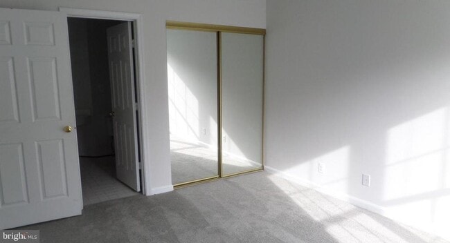 Building Photo - 46614 Drysdale Terrace