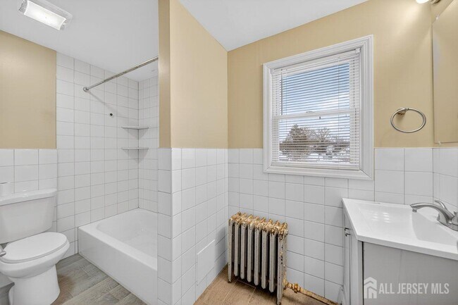 Building Photo - 1167 Green St