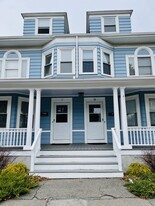 Building Photo - 77 Linden St