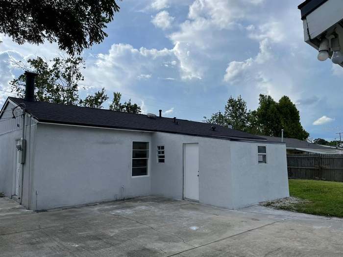 Building Photo - 1305 Overdale St
