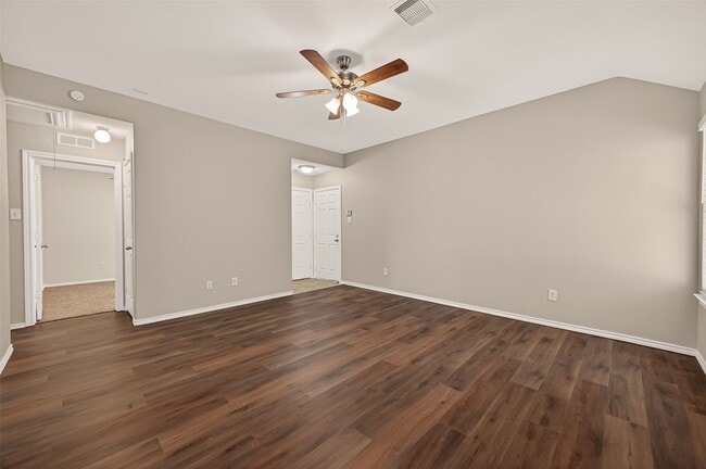 Building Photo - 2730 Morgensen Dr