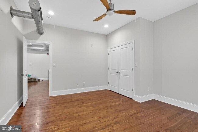 Building Photo - 946 N 2nd St