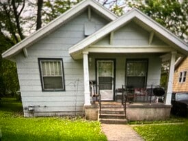 Building Photo - 1613 E Johns Ave