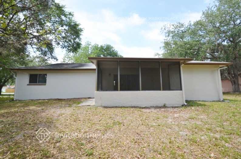 Building Photo - 417 Oakleaf Blvd