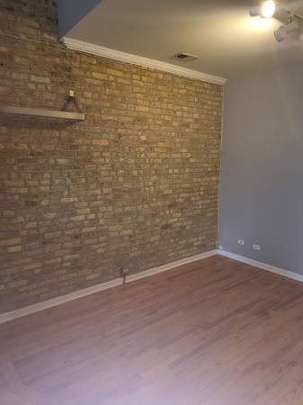 Building Photo - 531 N Ashland Ave