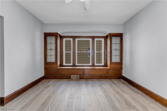 Building Photo - 3289 W 130th St