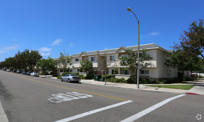 Primary Photo - Country Club Lane Apartments