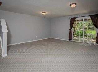 Building Photo - 1215 Heritage Commons Ct