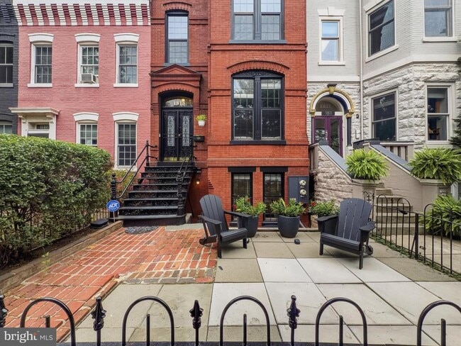 Building Photo - 1813 8th St NW