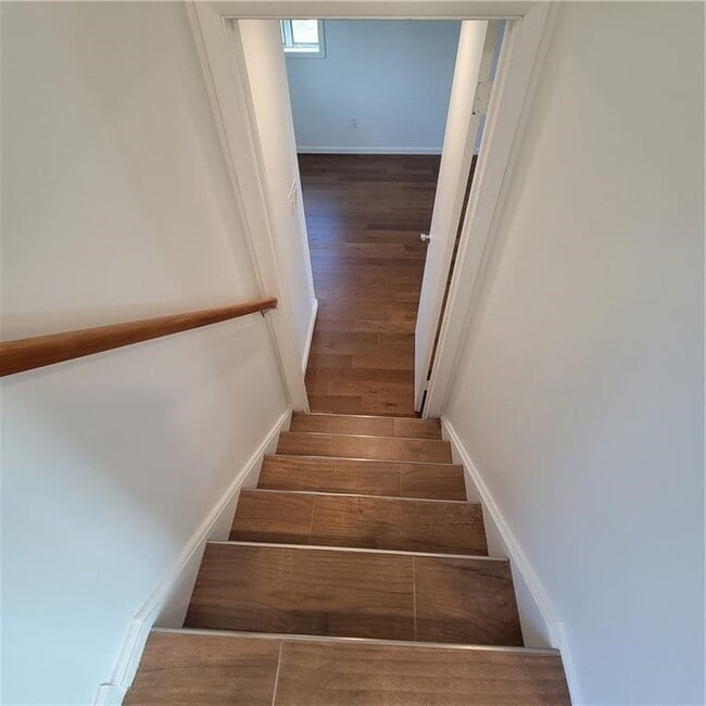 Building Photo - 47 Crimson Bramble Rd