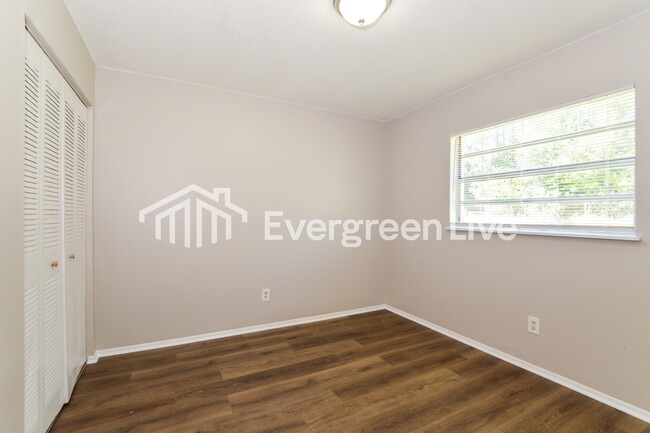 Building Photo - 3206 Dragoon Pl