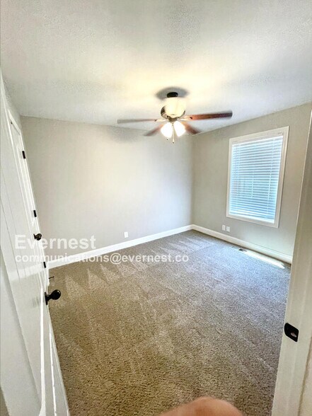 Building Photo - 1030 Garner Hills Dr