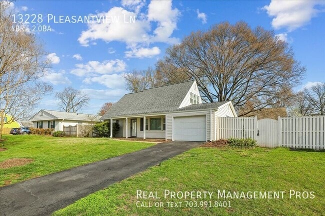 Building Photo - 13228 Pleasantview Ln