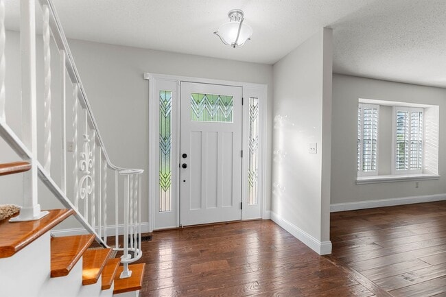 Building Photo - Spacious 4-Bed, 3-Bath Family Home