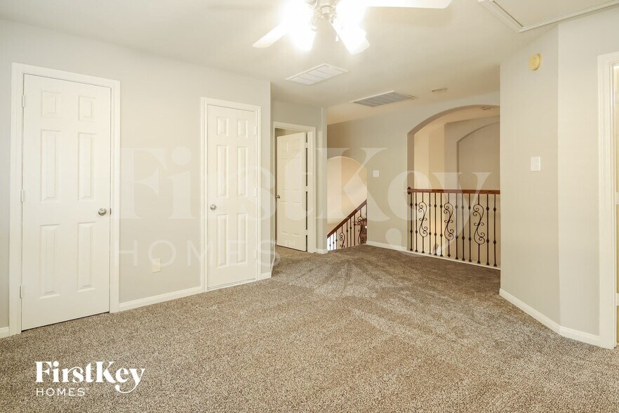 Building Photo - 12323 Crescent Mountain Ln
