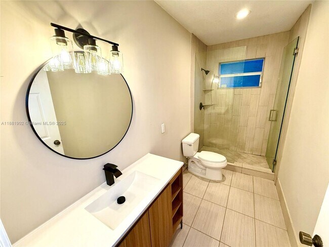 Building Photo - 17501 SW 92nd Ct