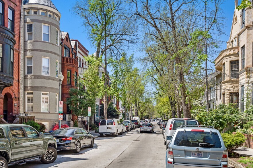 Building Photo - 1816 New Hampshire Ave NW