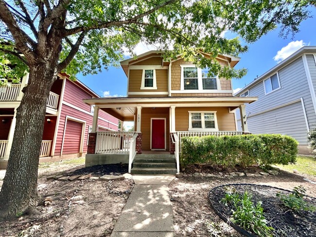 Primary Photo - Charming 3BR/2BA Two-Level Home with Cover...