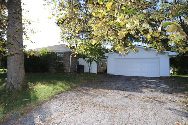 Building Photo - 501 Westerfield Way